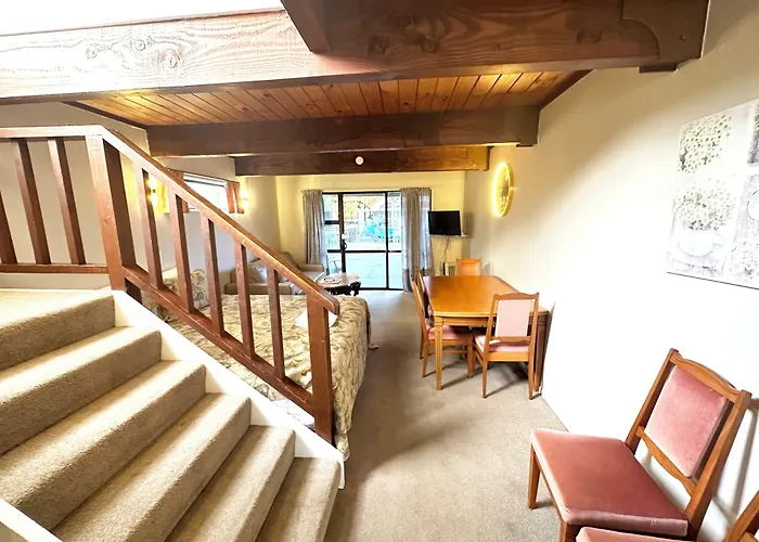 Apex On Fenton Motel