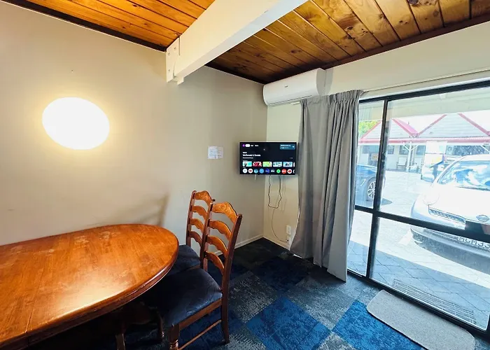 Apex On Fenton Motel 4*